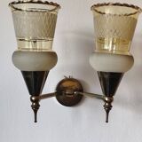 Vintage 50s wall light, 2 light arms, metal, brass and opaque glass tulip