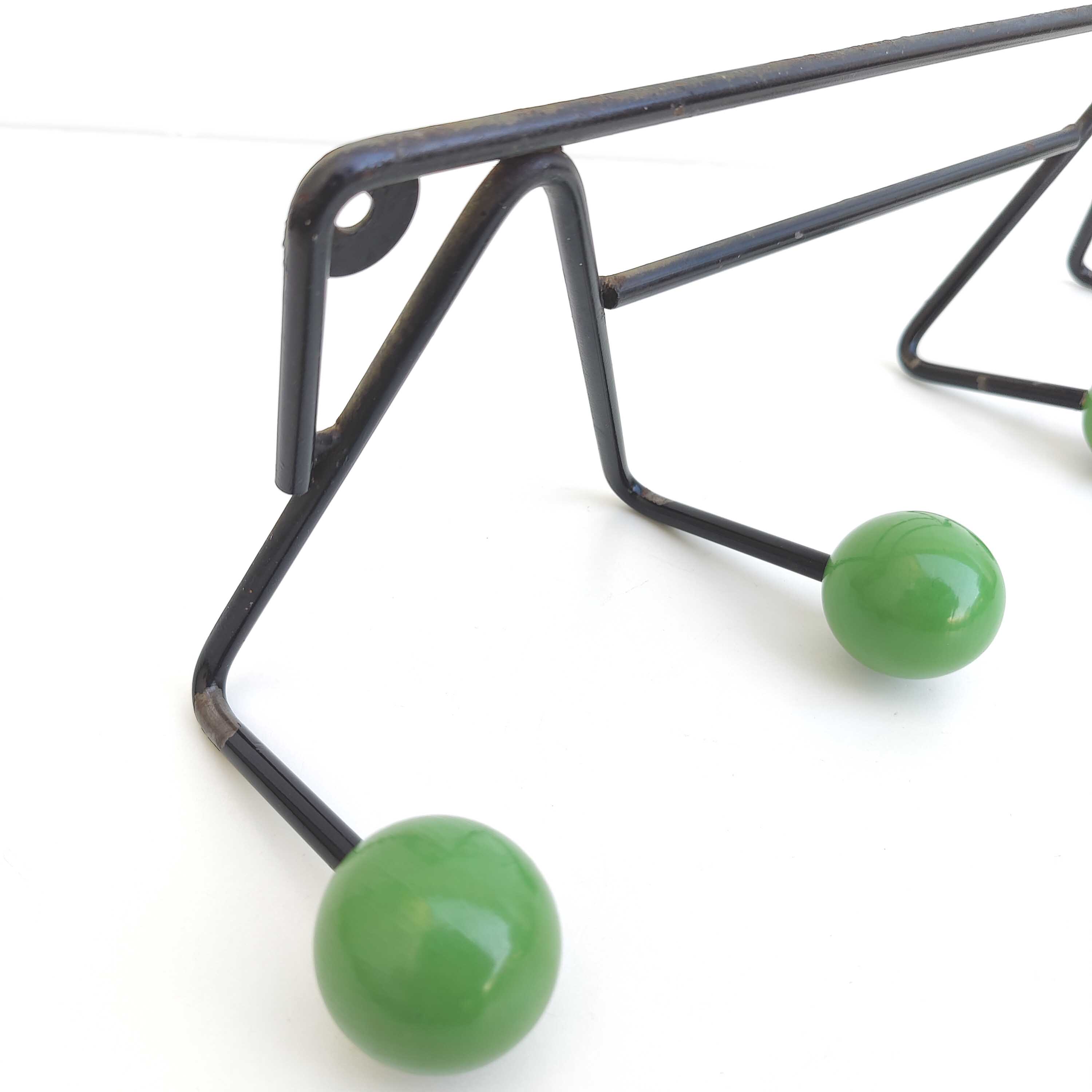 Coat rack zig-zag hooks balls green wood