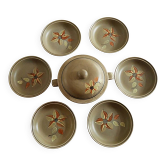 Lot 6 soup plates with soup tureens / Revernay art workshops service