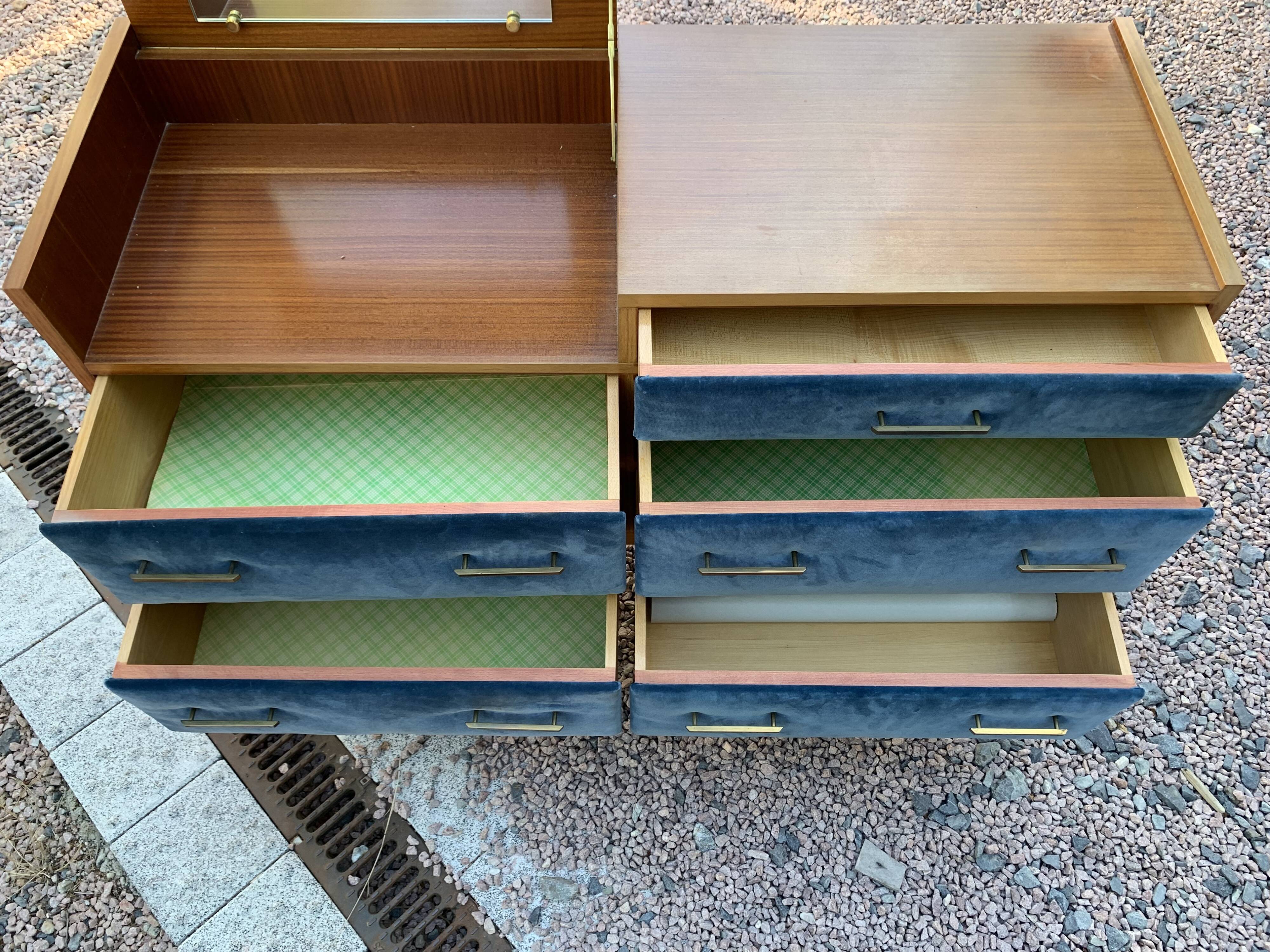 Vintage chest of drawers
