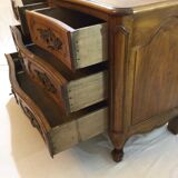 Commode in walnut Louis XV