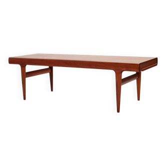 Table basse extensible conçue par Johannes Andersen pour Uldum Møbelfabrik, Danemark, années 1960.