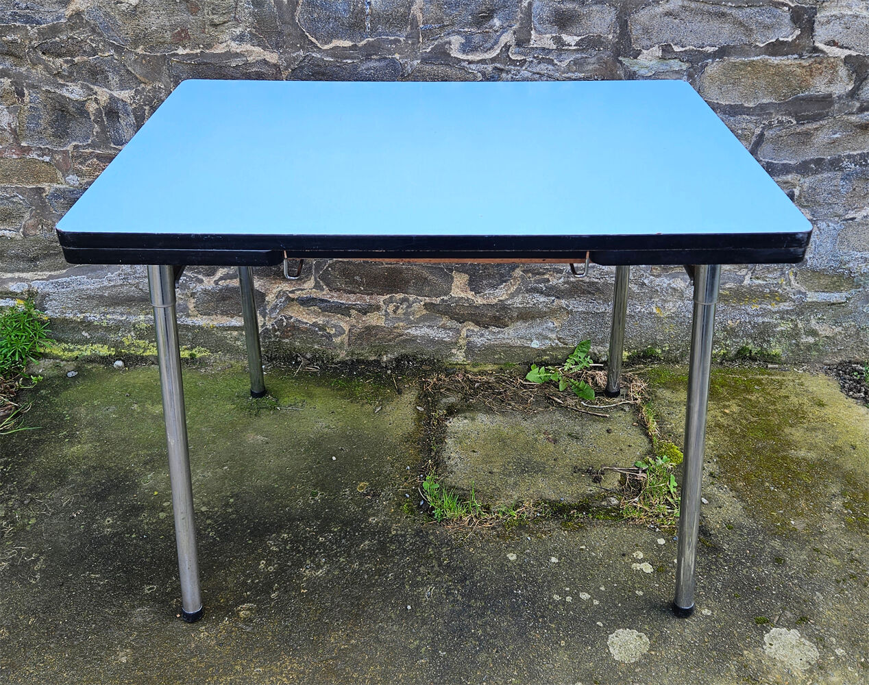 Blue formica set, a table and its 4 chairs, vintage, 60s