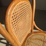 Chaise cannée en bois naturel