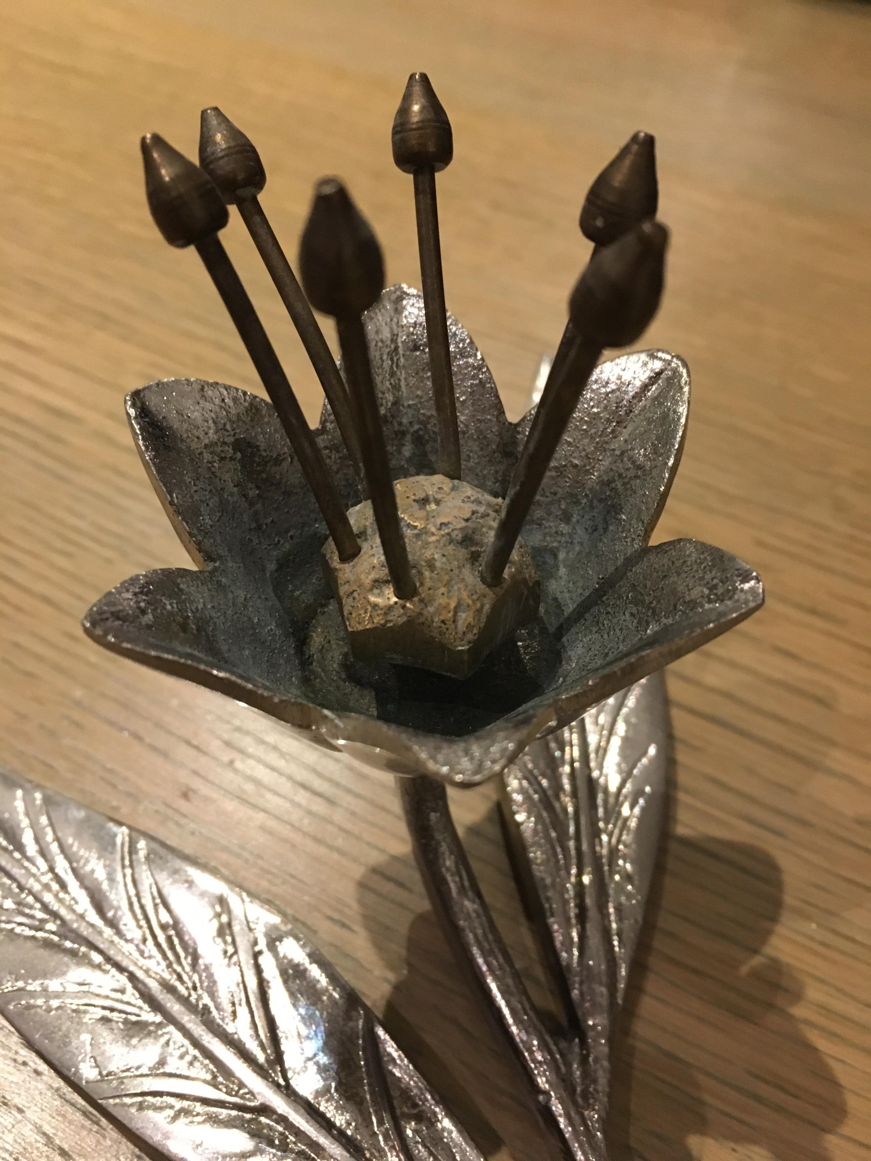 Vintage flower ashtray