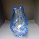 Vase bleu en cristal
