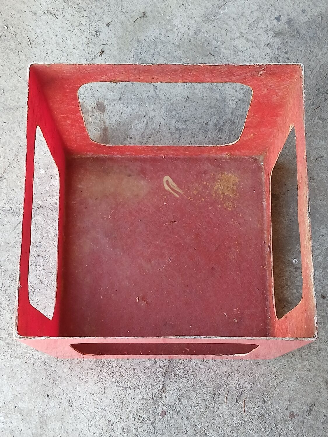 Cube side table in fibreglass