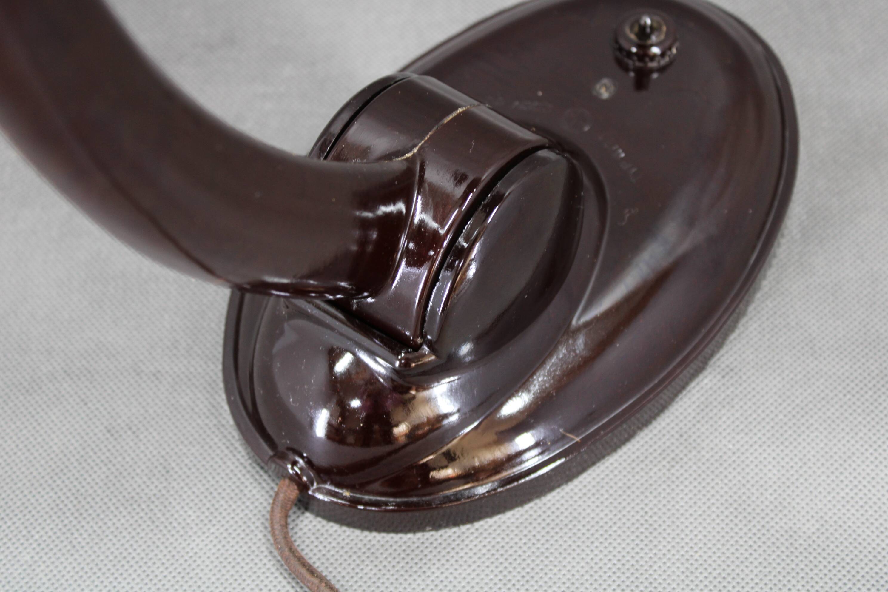 Bauhaus Bakelite Table Lamp by Electrosvit, Model 11126, 1930s