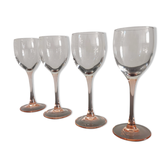 4 Luminarc white wine glasses with pink feet