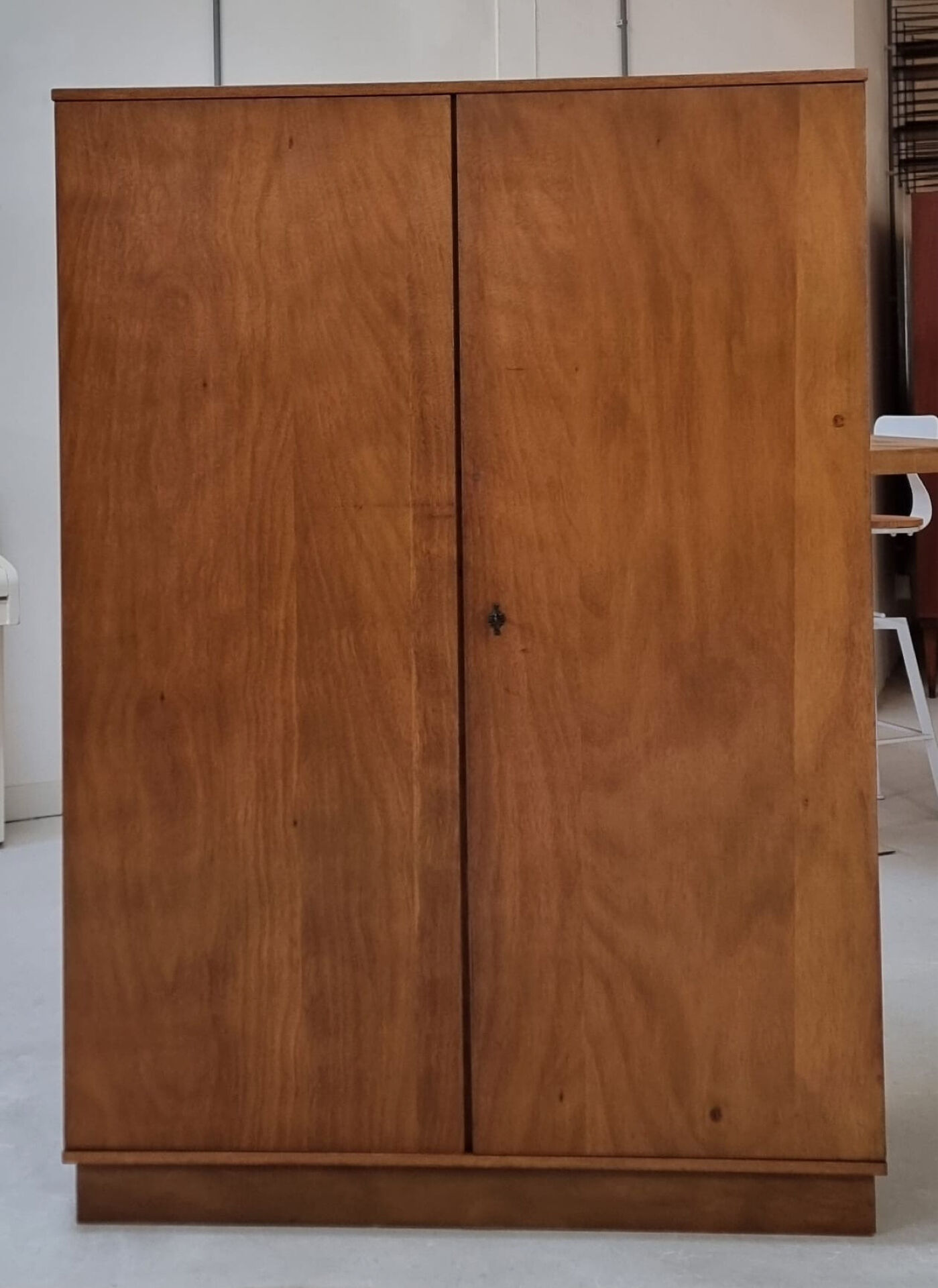 Armoire du milieu du siècle