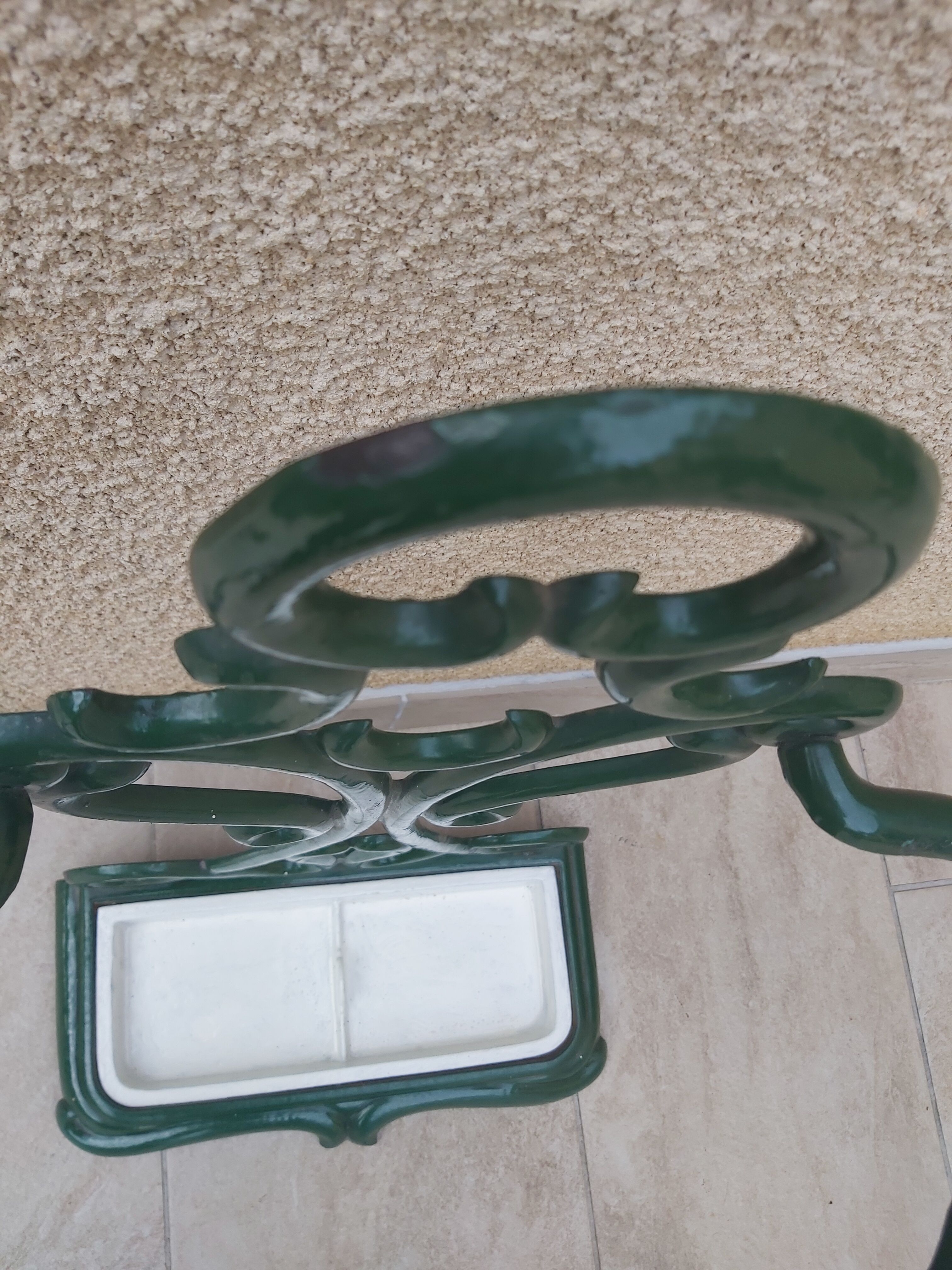 Cast iron umbrella holder