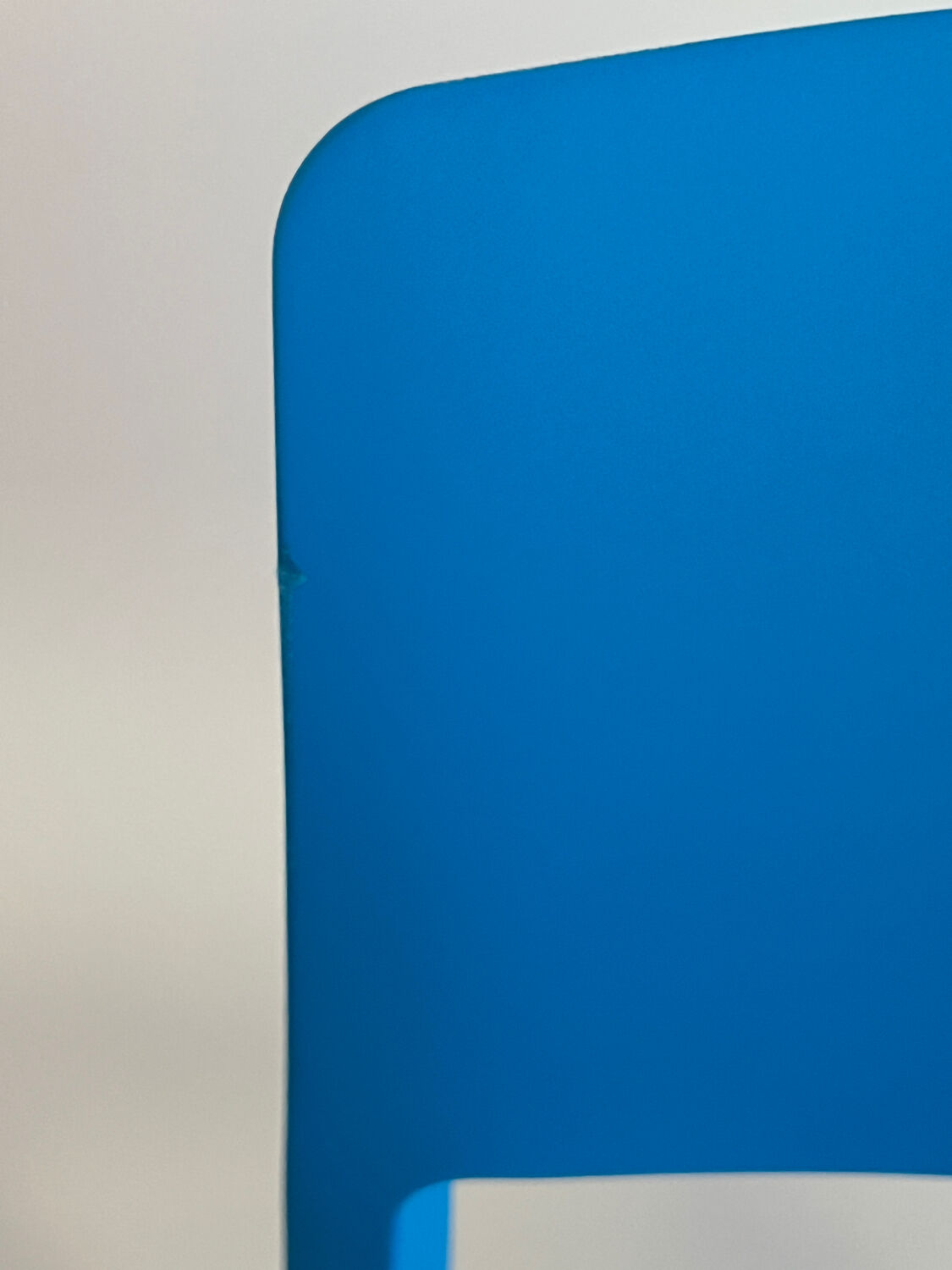 Vitra chair tip tone