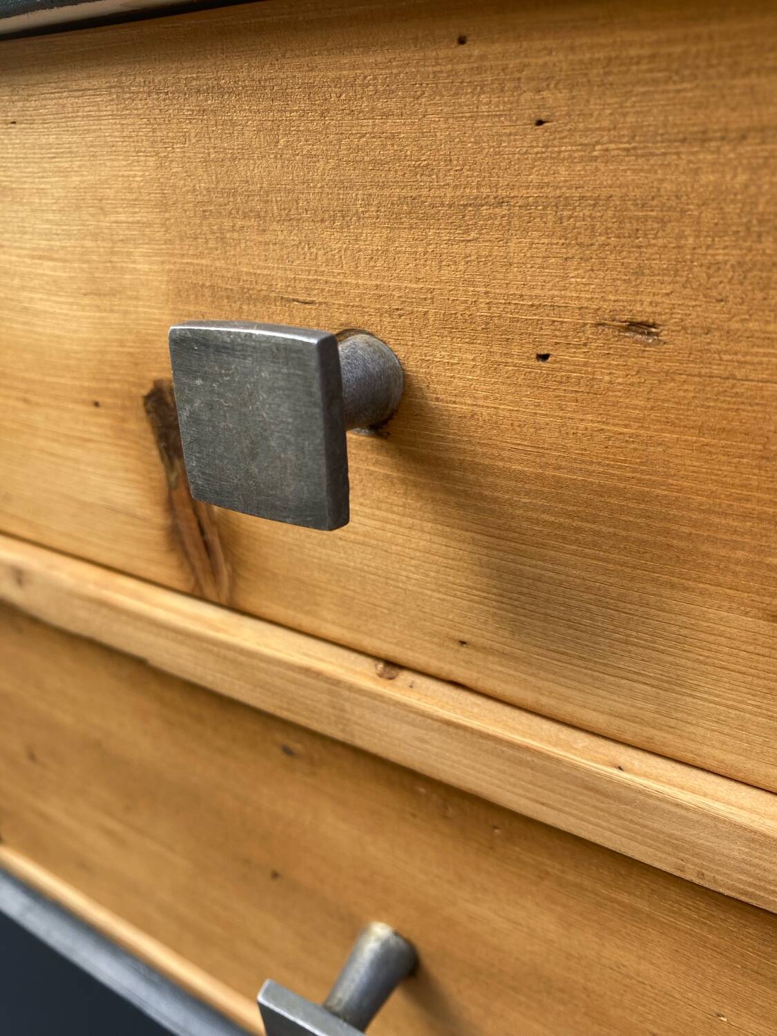 Meuble de métier à tiroirs