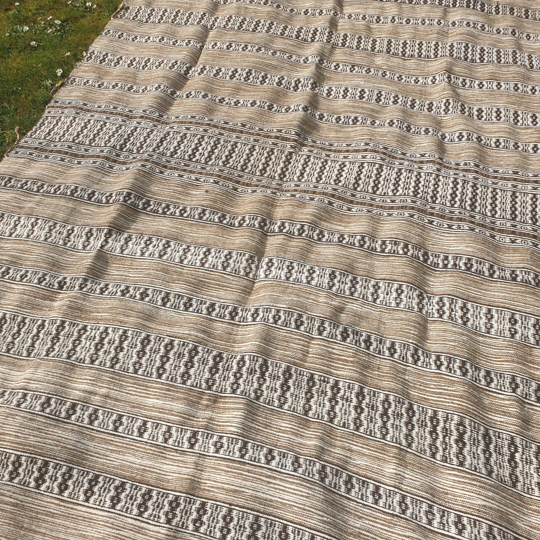 Ethnic carpet 170x250cm