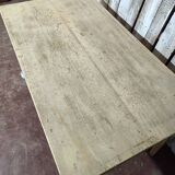 Farm table