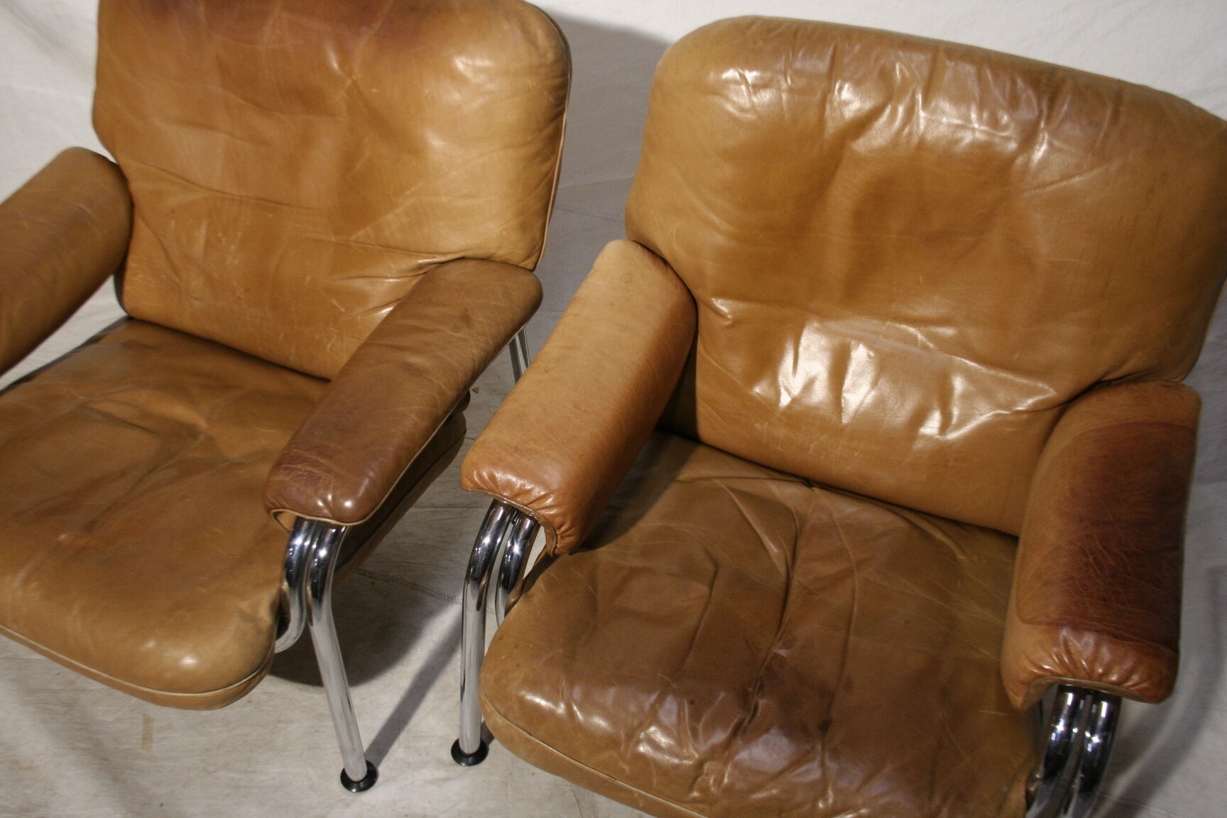 Pair of armchairs by Hans Eichenberger for De Sede