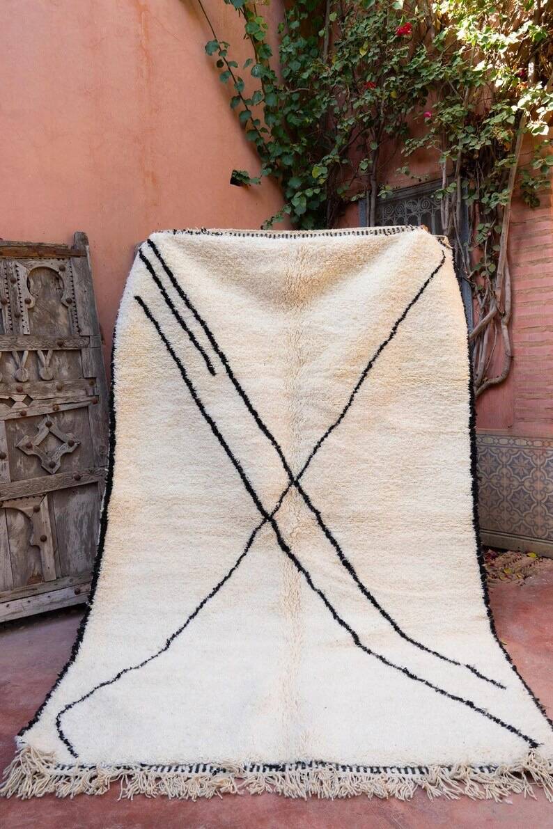 Large handmade Berber rug, 200 x 300 cm