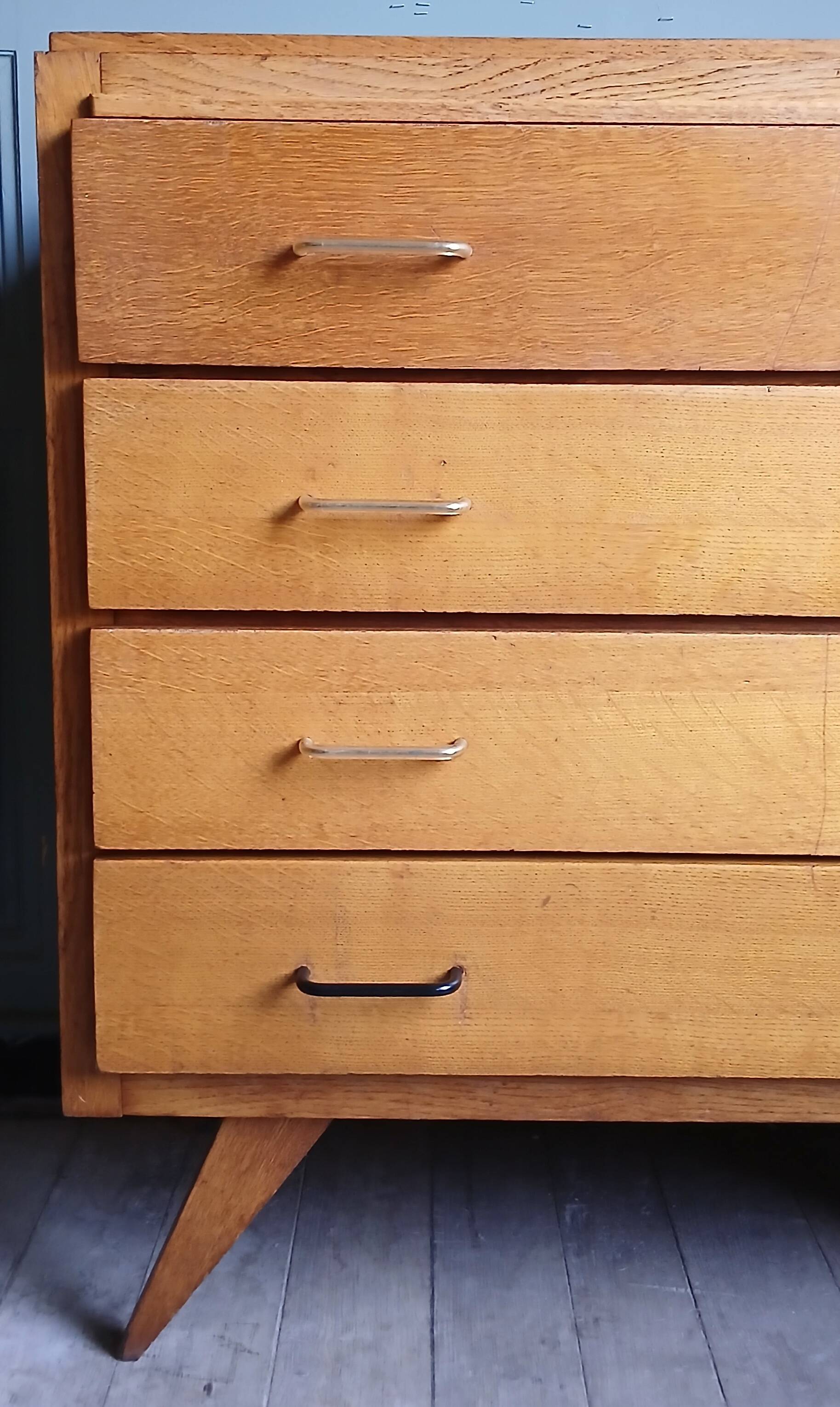 Commode pieds compas chêne blond 1950