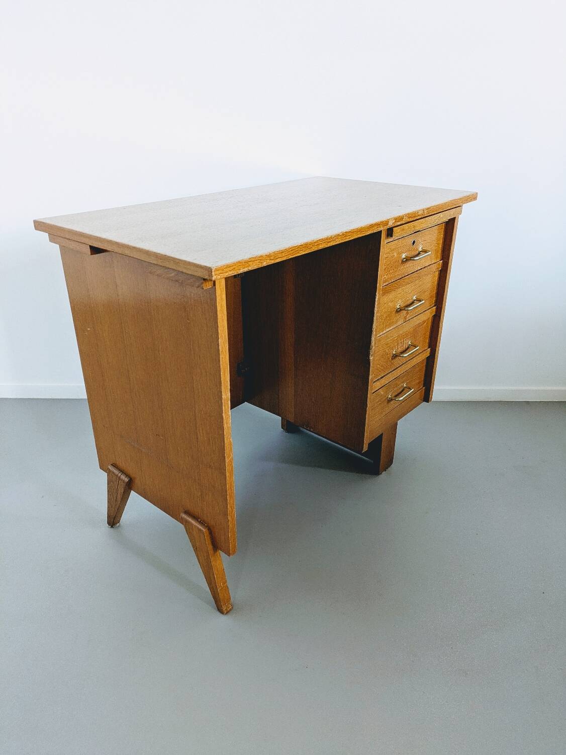 Bureau vintage en bois scandinave