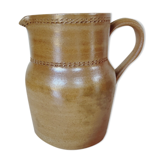 Sandstone pitcher