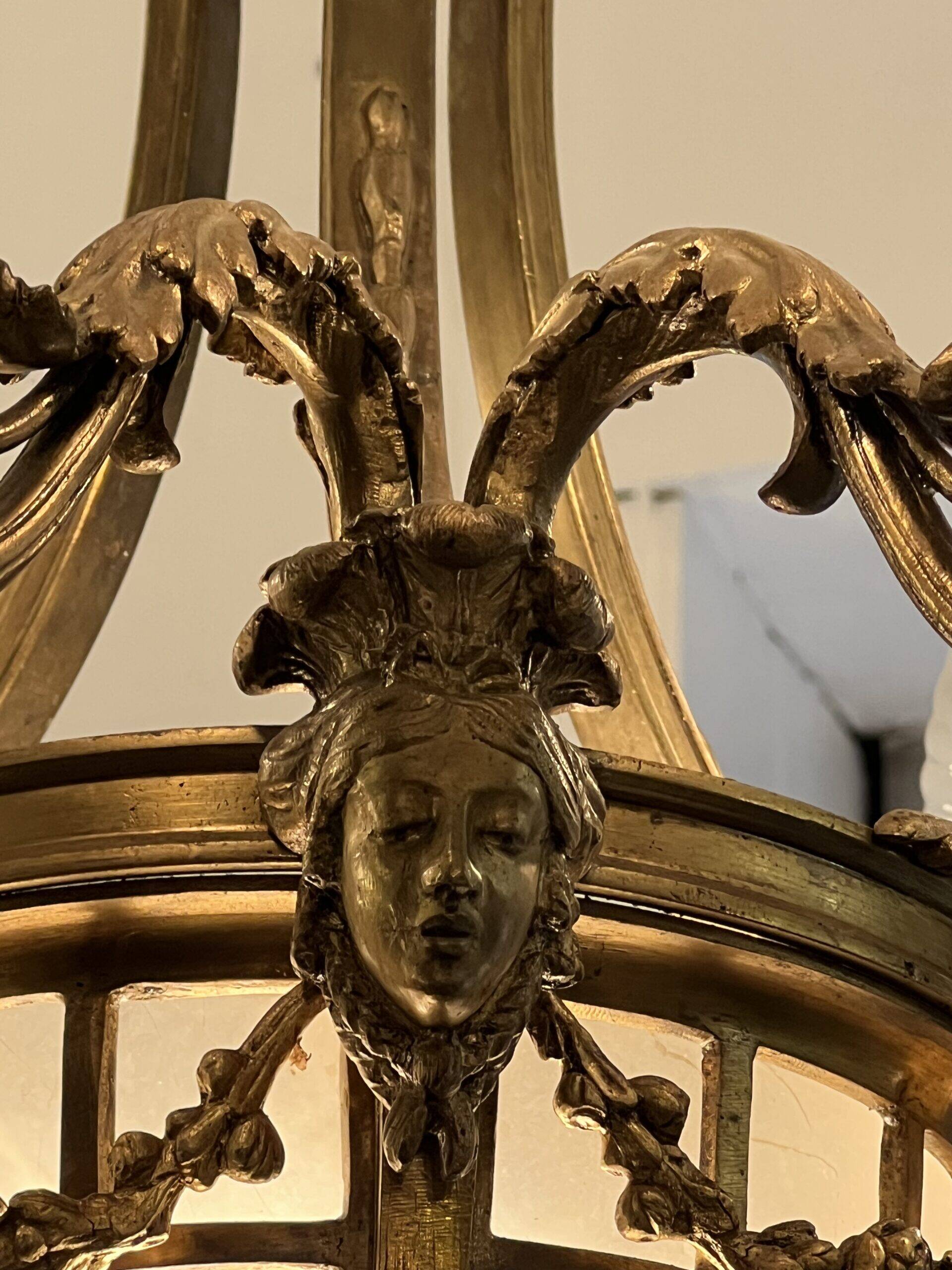 Beautiful 19th century Louis XVI style chandelier in gilded bronze