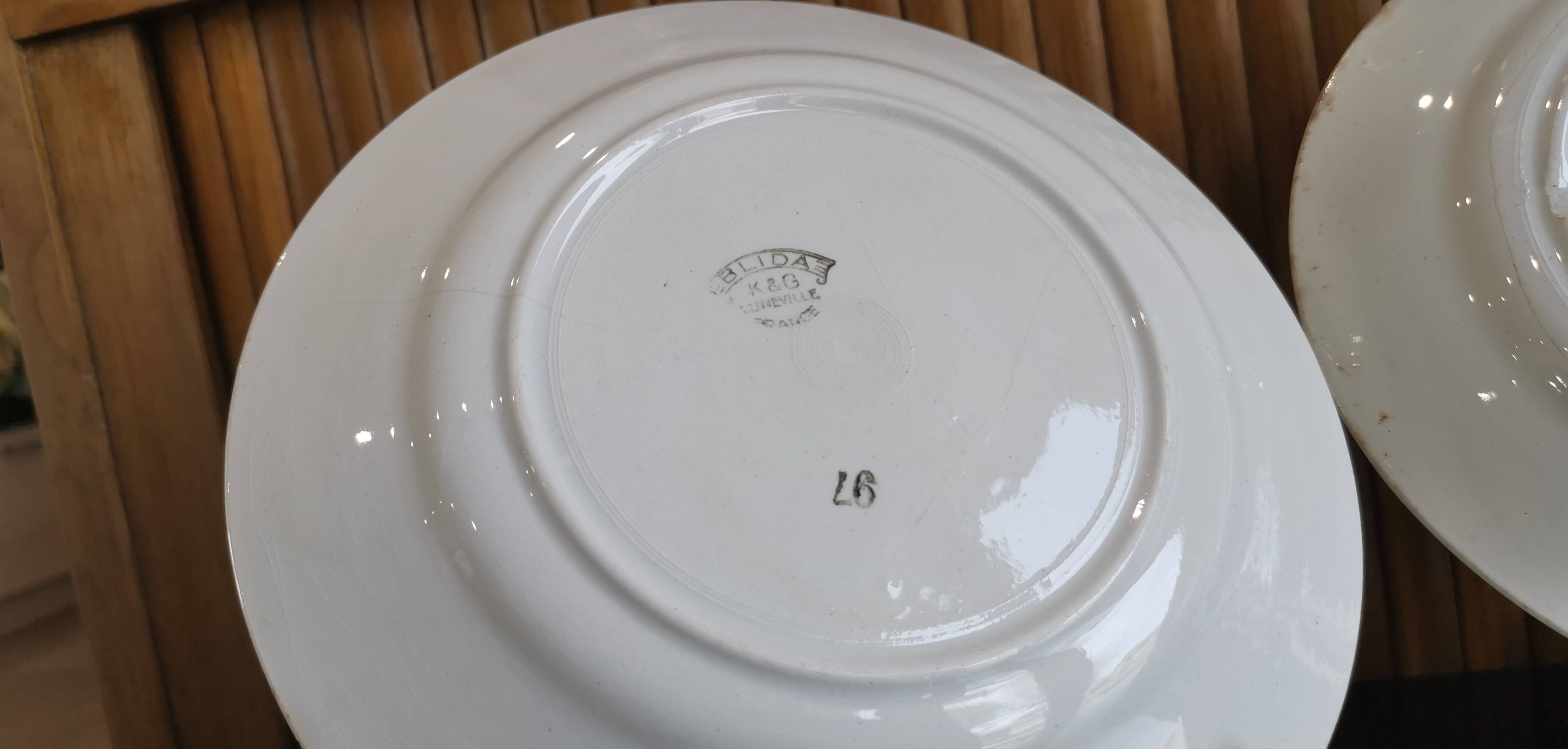 4 white earthenware dinner plates by k&g Lunéville blue blida model