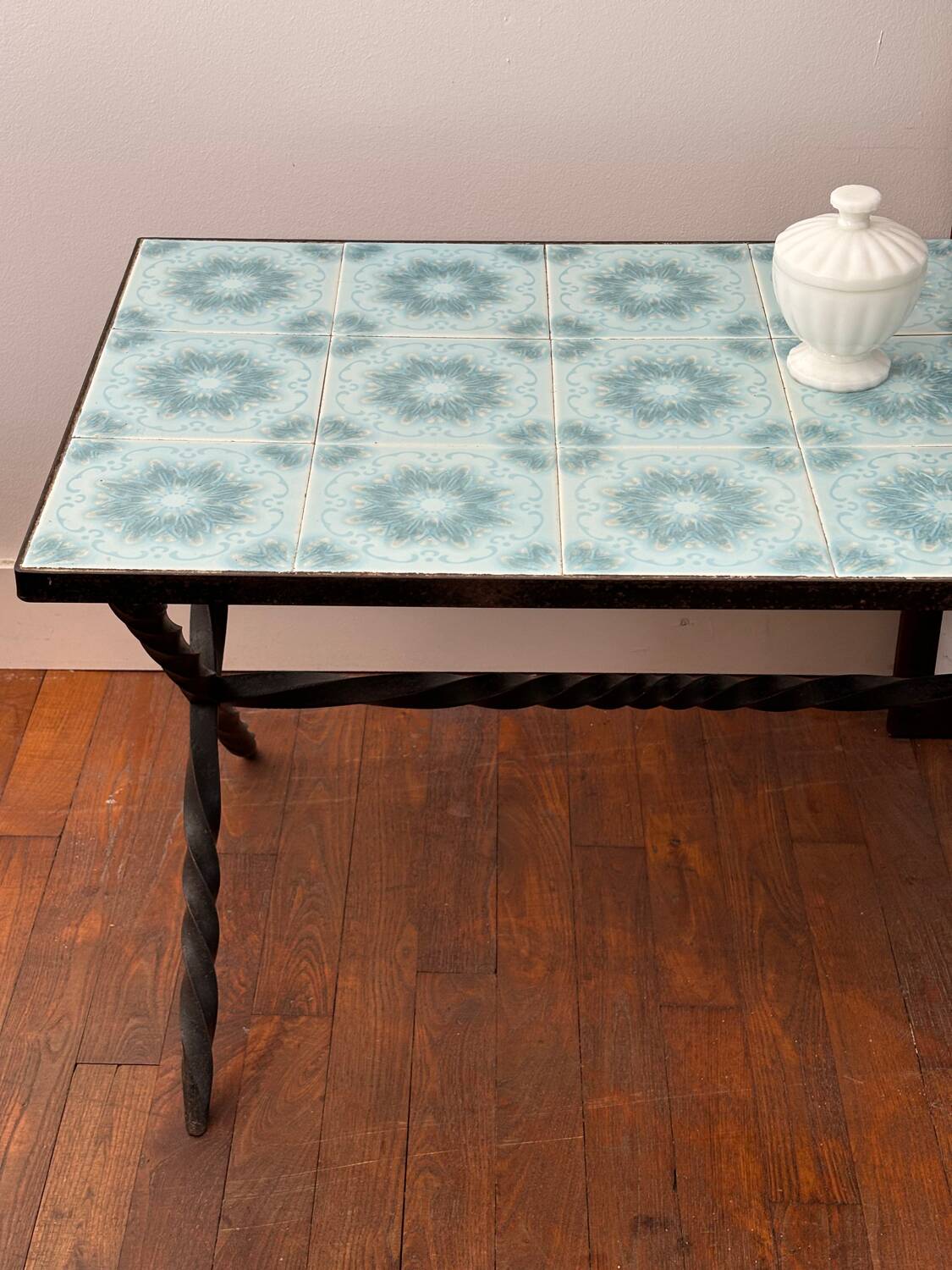 Table basse fer forgé et céramique