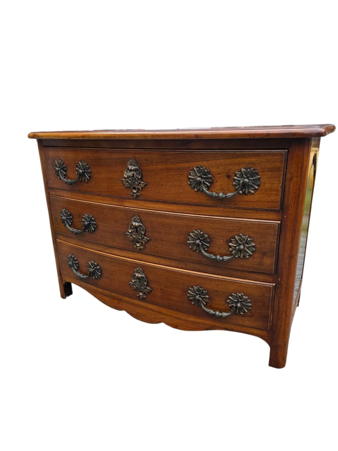 Curved Louis XV style chest of drawers in solid walnut