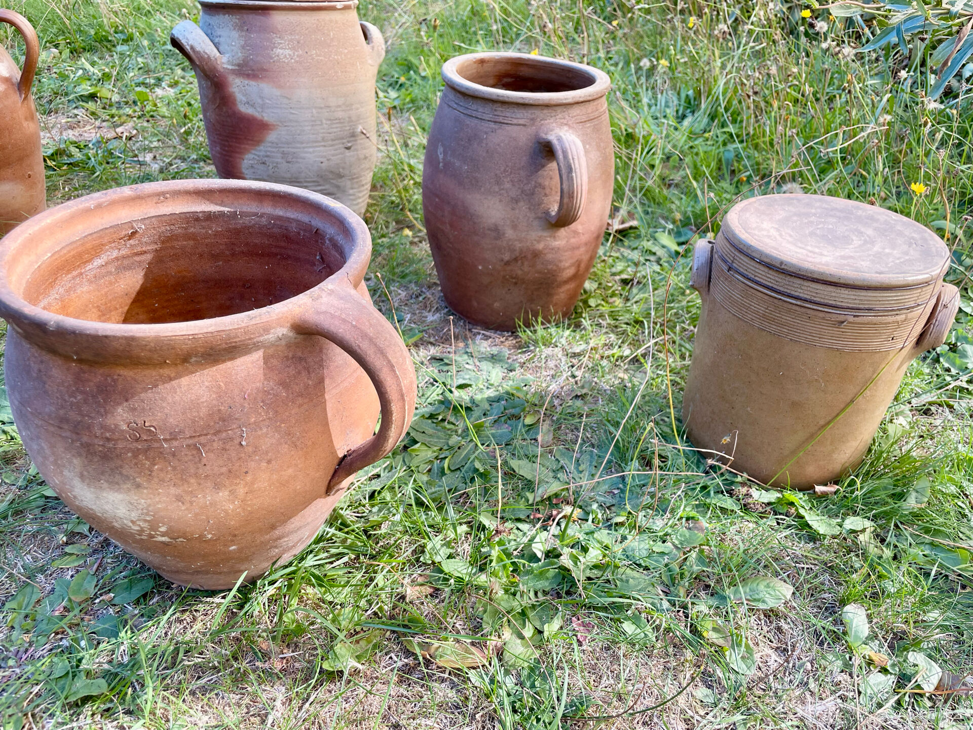 Set of jars, salt cellar, terracotta and stoneware pot