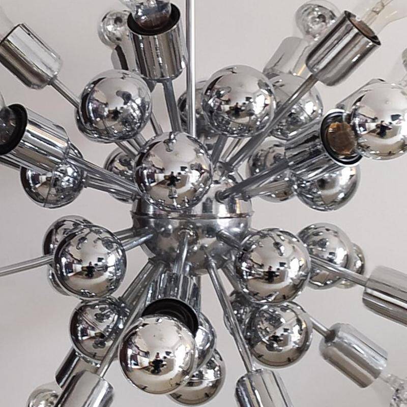 1970s Astonishing Chandelier Sputnik by Goffredo Reggiani in Chrome. Made i
