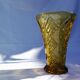 Vase verre moulé ambré
