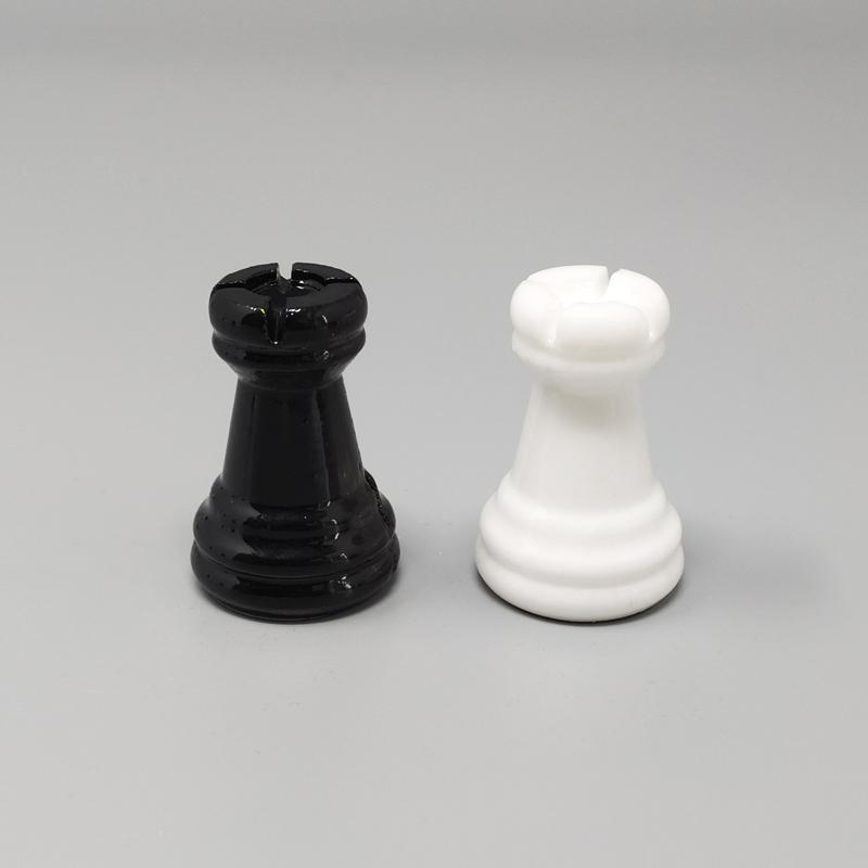 1970s Gorgeous Black and White Chess Set in Volterra Alabaster Handmade.  Made in Italy