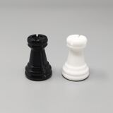 1970s Gorgeous Black and White Chess Set in Volterra Alabaster Handmade.  Made in Italy