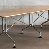 Bureau modèle "Spatio" par Antonio Citterio édition Vitra