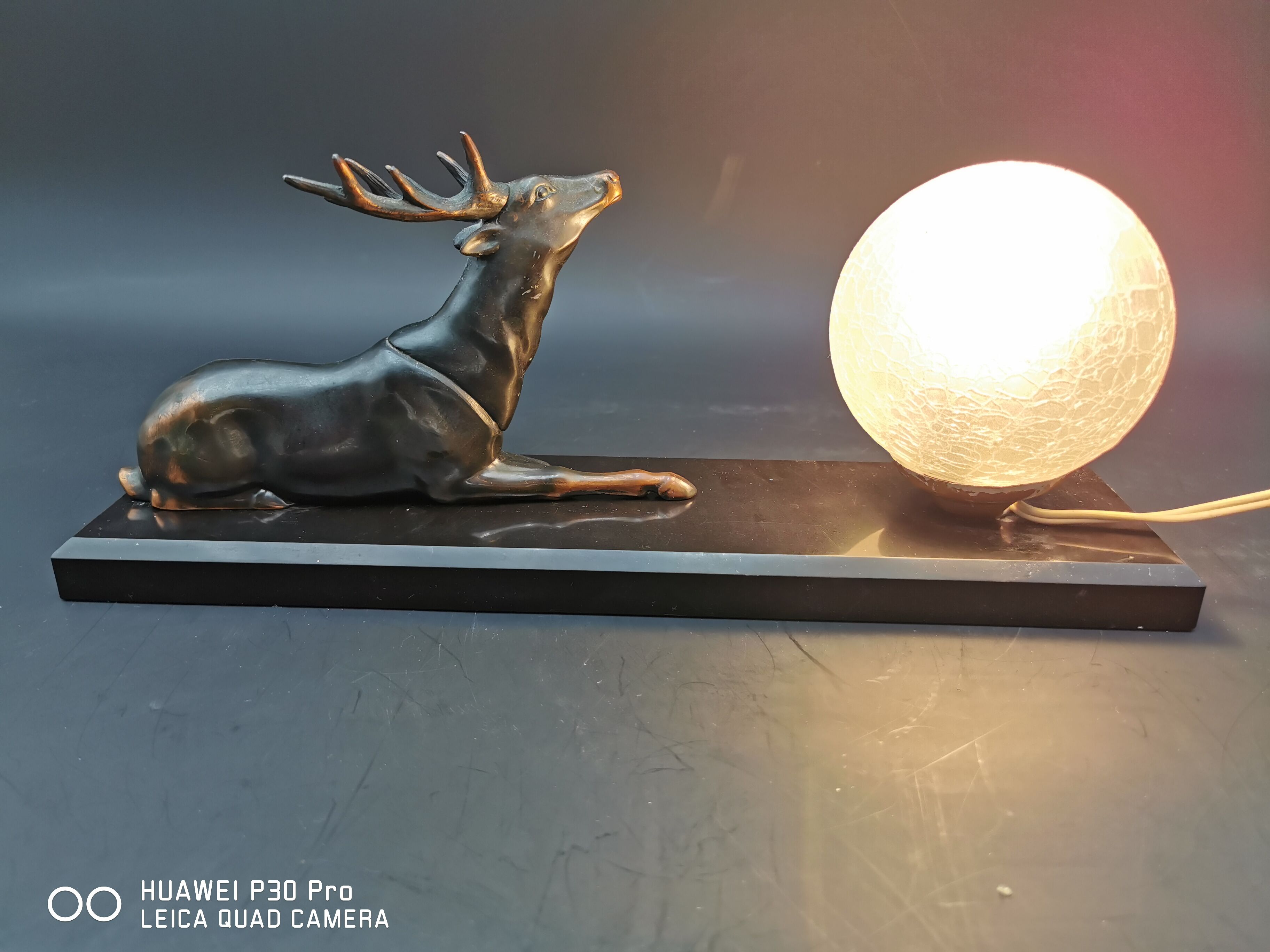 Lamp marble support deer Regulates