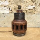 Vintage cart hub lamp foot