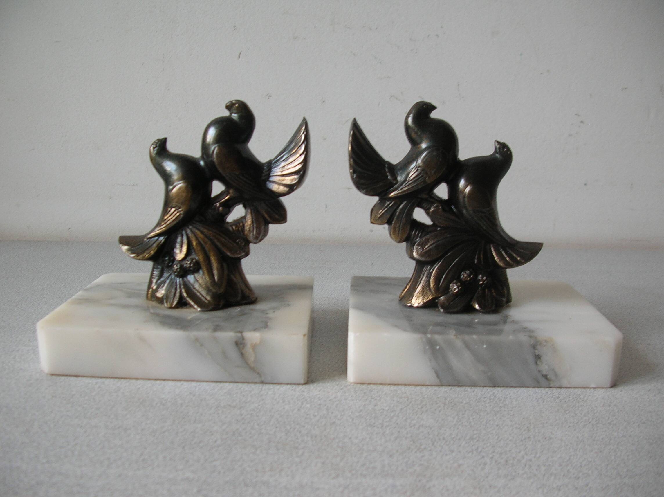 Old pair of bookends paperweight couple of birds marble spelter retro office decor