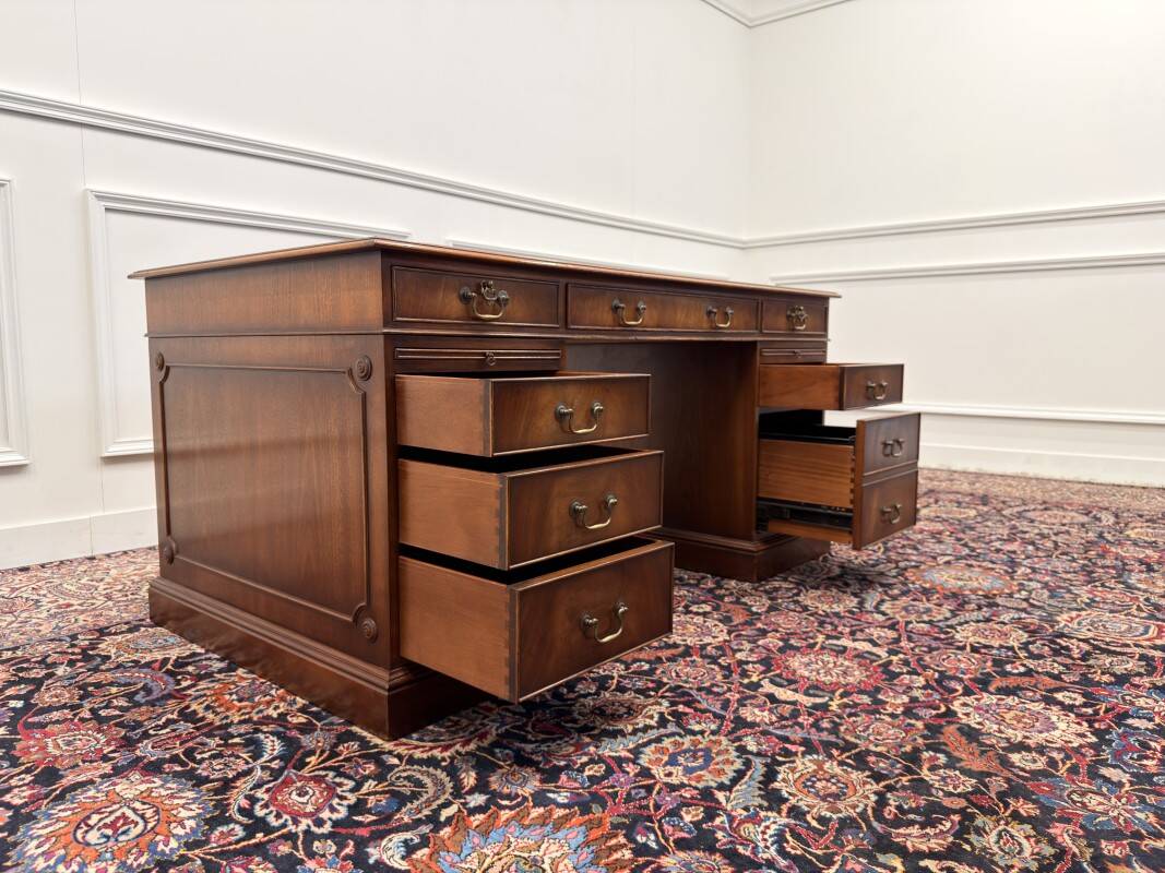 Classic English Desk with Black Inlay