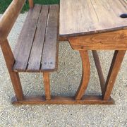 Bureau d’écoliers des années 1950/60 en très bon état