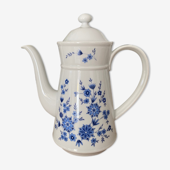 Seltmann Weiden Bavaria porcelain teapot