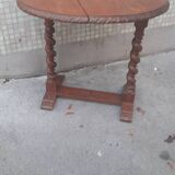 Coffee table with drop-leaf doors