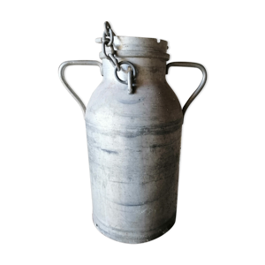 Pot a lait de ferme en