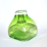 Vase scandinave en verre soufflé vert, 1960-1970