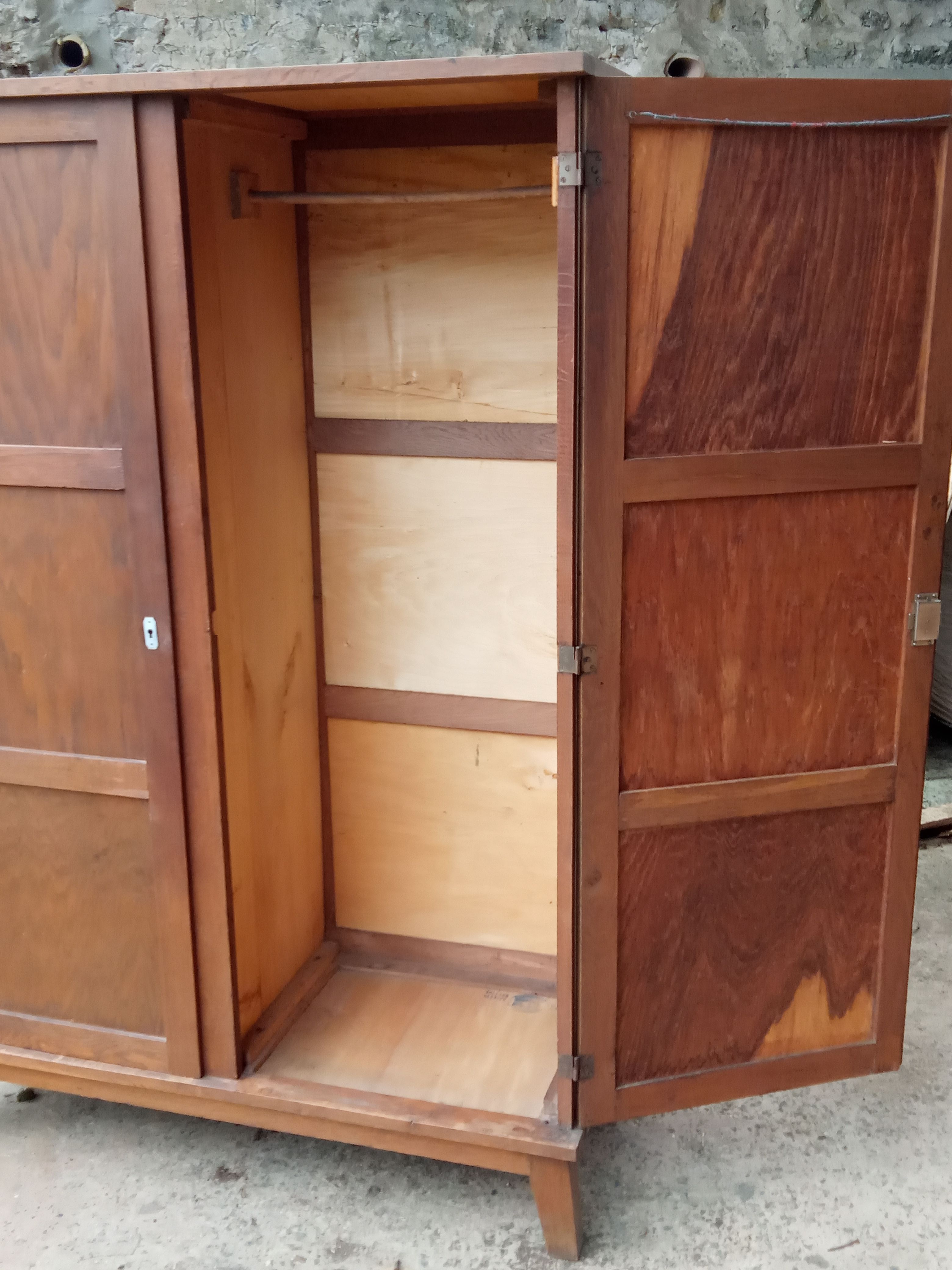 Rebuilding cabinet by René Gabriel, furniture for disaster victims