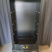 Tosconova black lacquered bookcase