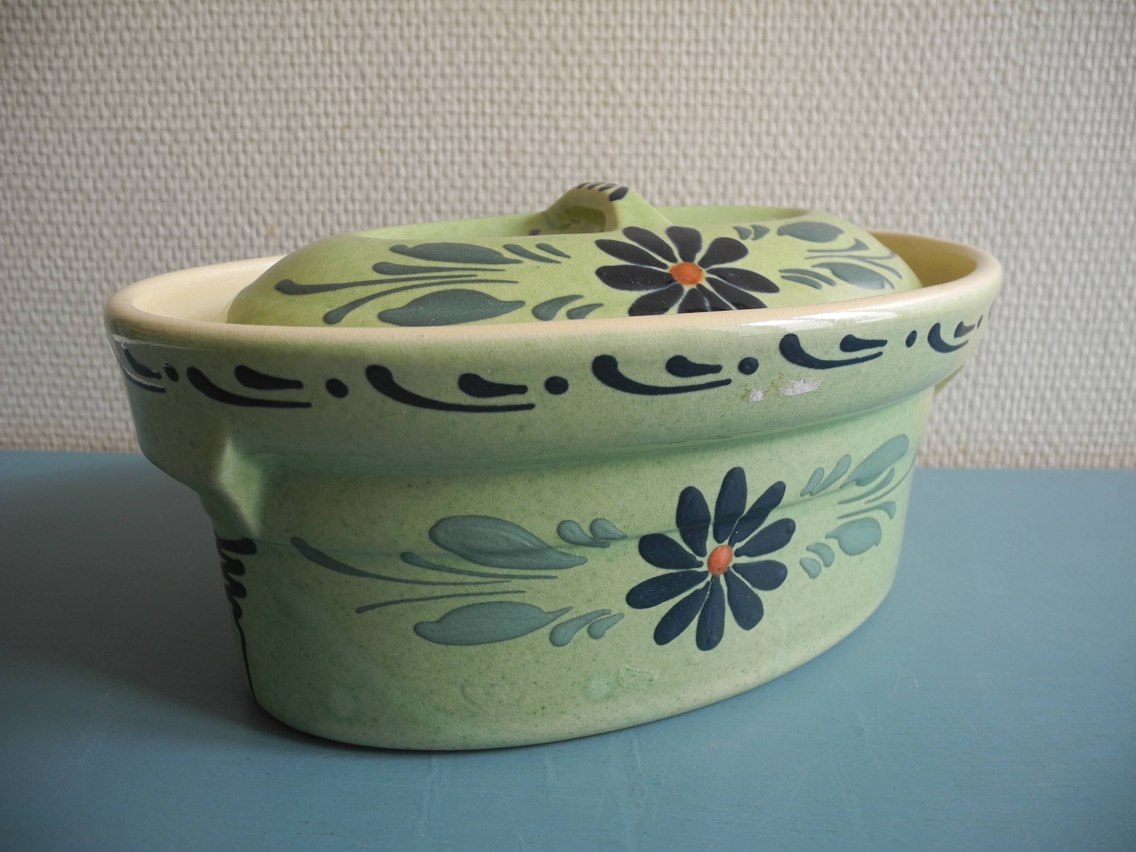 Baeckeoffe terrine, Alsatian pottery, vintage dish