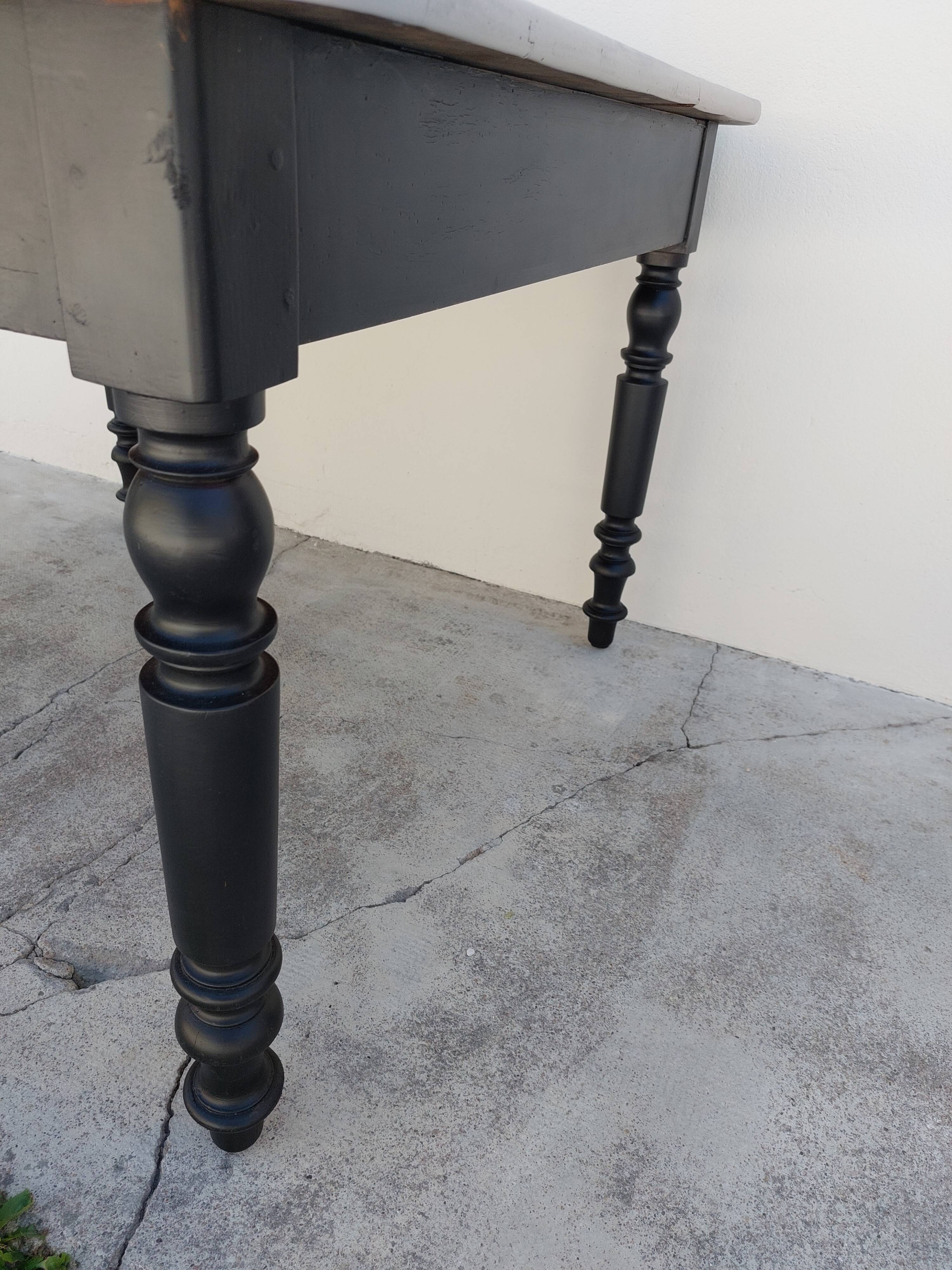 Old farmhouse table 1900 patinated