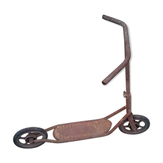 Former iron scooter