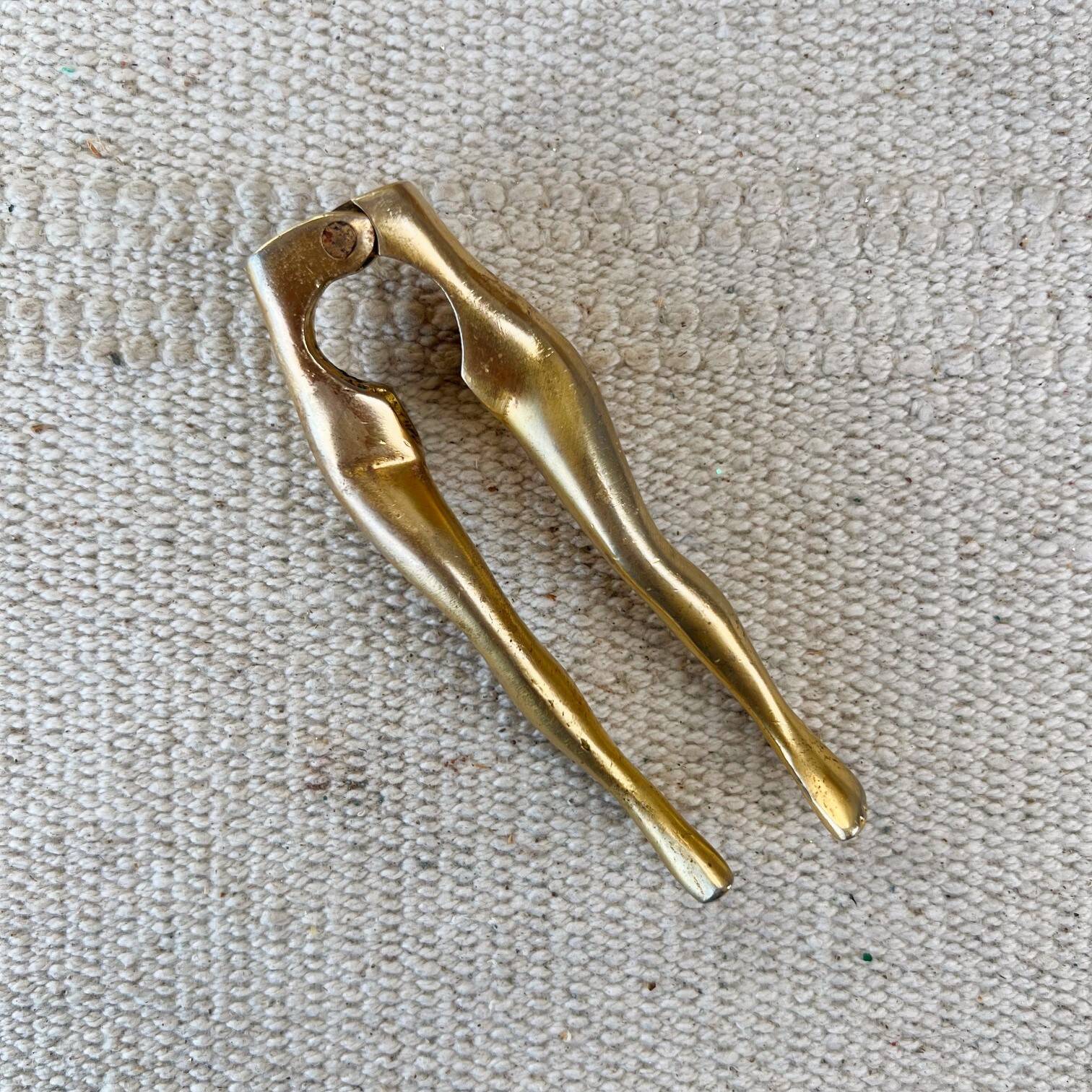 Brass nutcracker “les belles gambettes”