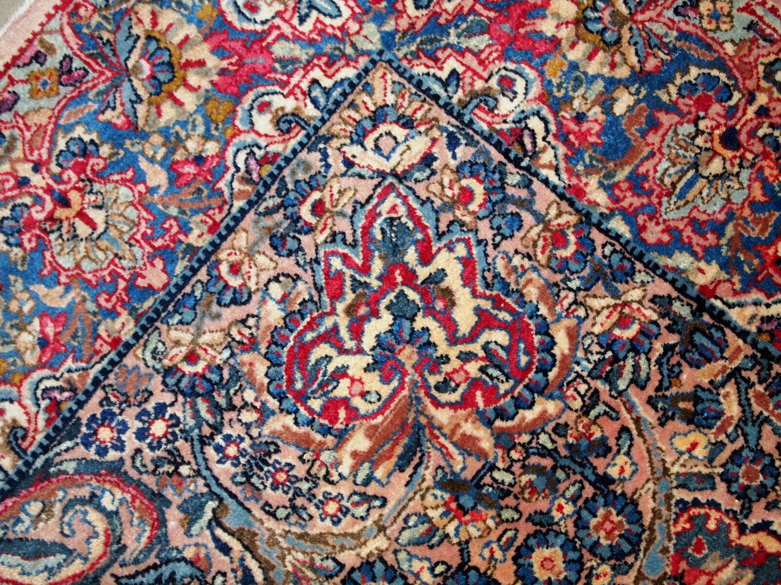 Handmade antique Persian Kerman rug 4.2' x 6.10' (128cm x 211cm) 1920s - 1B778